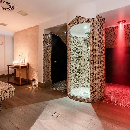 Hotell Cerana Relax